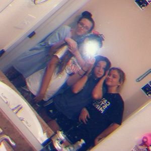 Meet your Posher, Carly